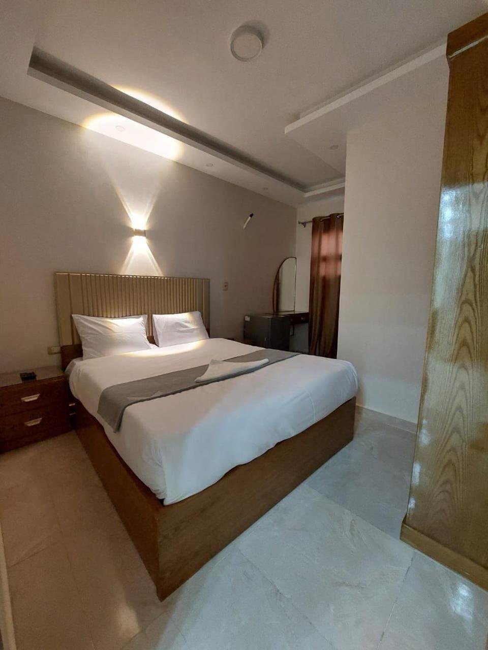 Hotel Regent Pyramids View Kafret el-Gabal Exterior foto