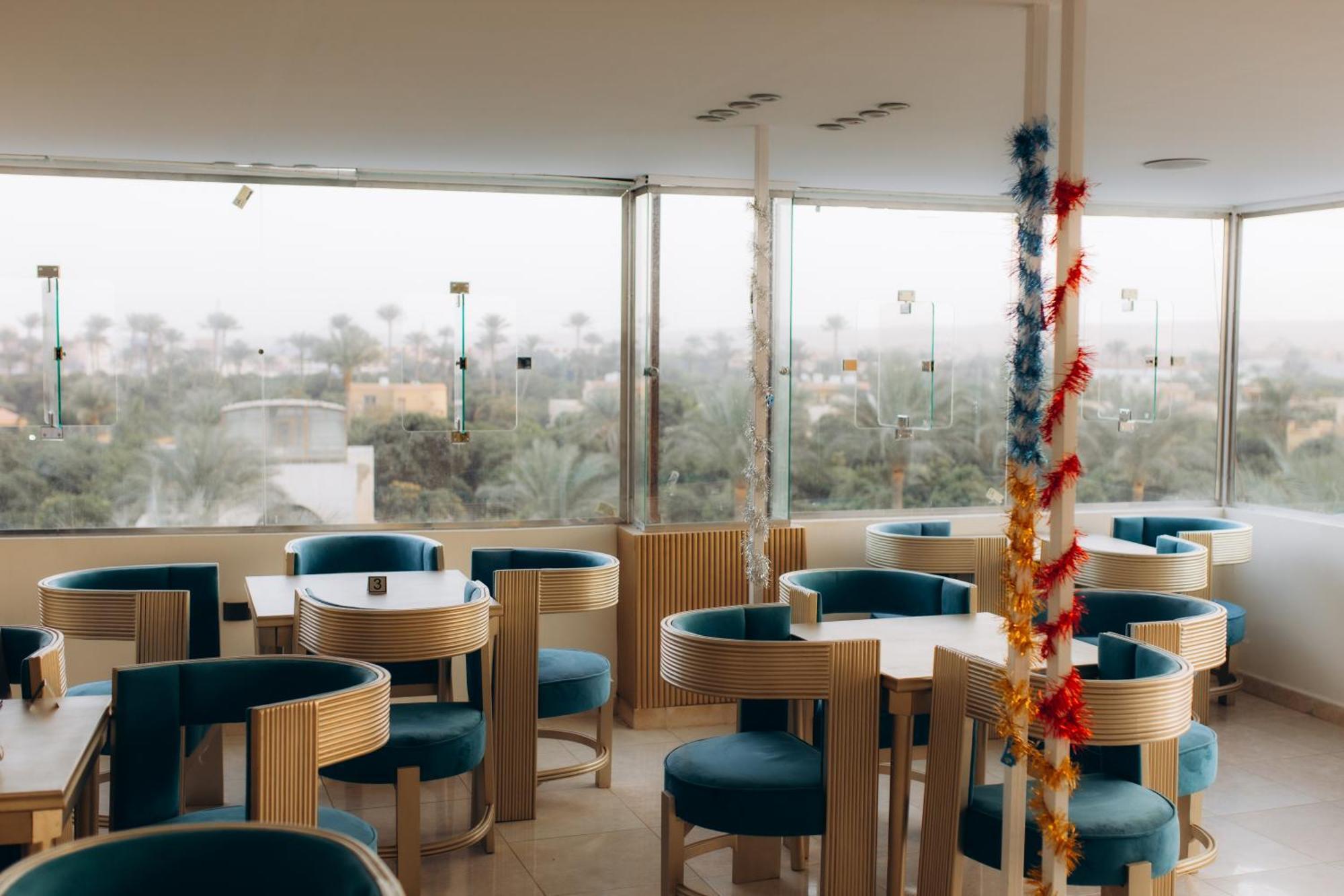 Hotel Regent Pyramids View Kafret el-Gabal Exterior foto